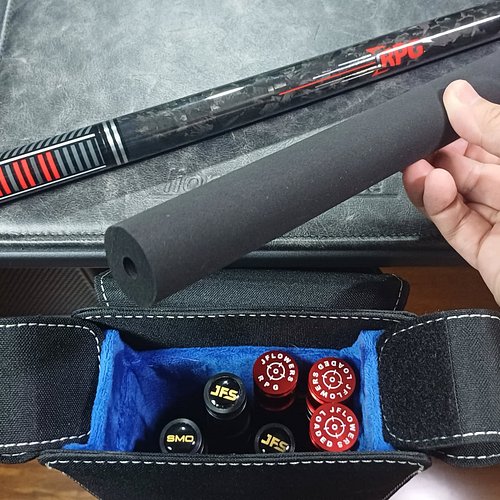 To fit your jump cue handle into a short-end opening pool case like the @jflowerscues Trojan, cut a length of EVA foam tubing...