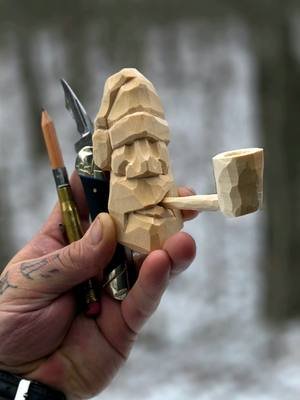 Lunchbreak christmas ornament progress.  Making pipe smoking Santa's for my etsy! #whittling #christmasornaments #pipesmoking #pipesmokingcommunity #christmas