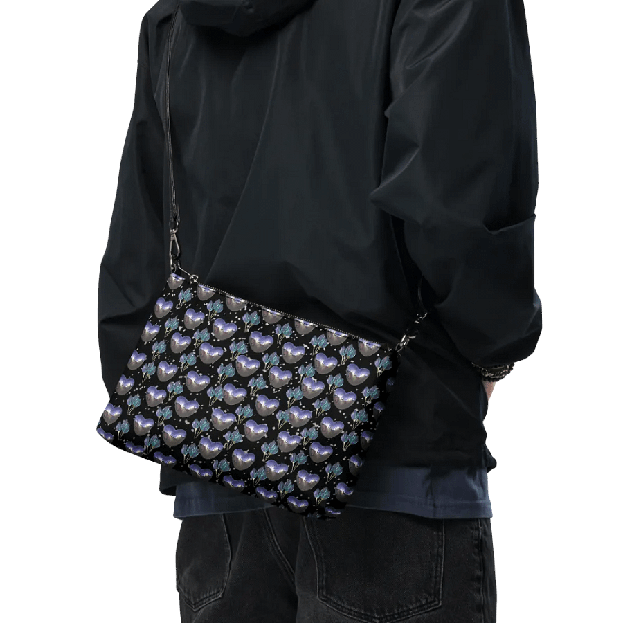 Glossy Hearts Crossbody Bag for the elegant Genz ladies product image (9)