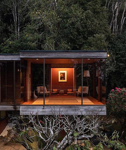 Brian Brake house originally designed by architect Ron Sang 🌿 
Titirangi, New Zealand — Circa 1970

Photos by Brian Brake