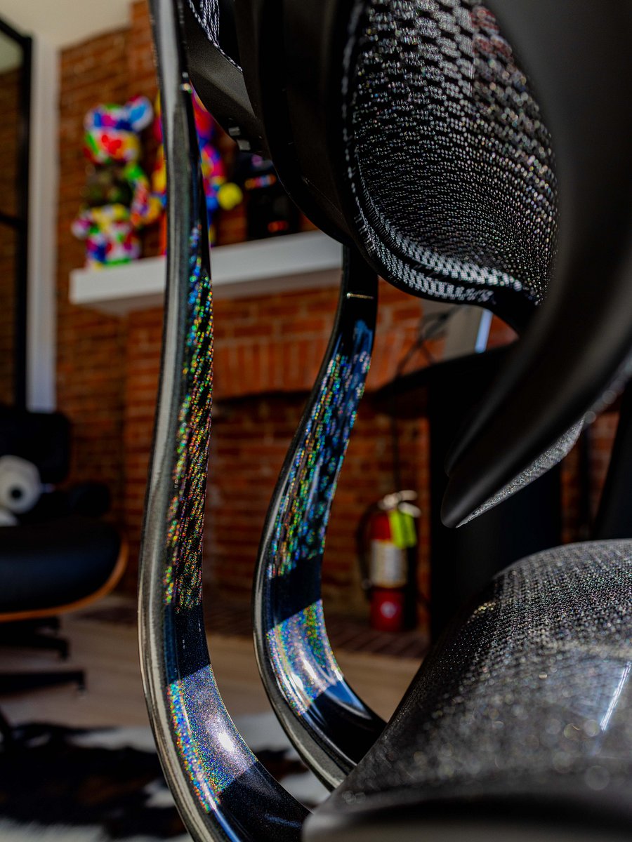 Interstellar Black product image (4)