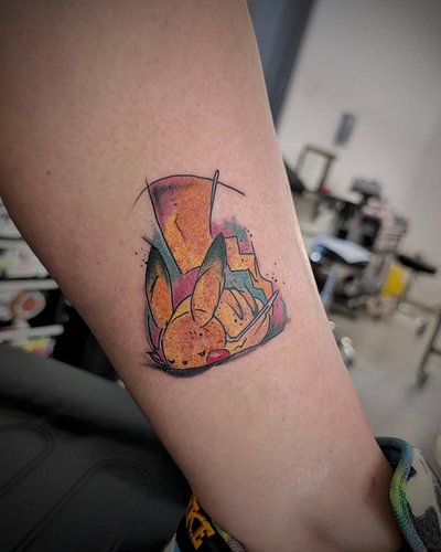 piKAcHu fAcePLanT

another tatt for @djsunley ⚡⚡

#pikachu #pokemon #pokemontattoo #pikachu⚡ #tattoo #ink #tattoodesign #tatt...