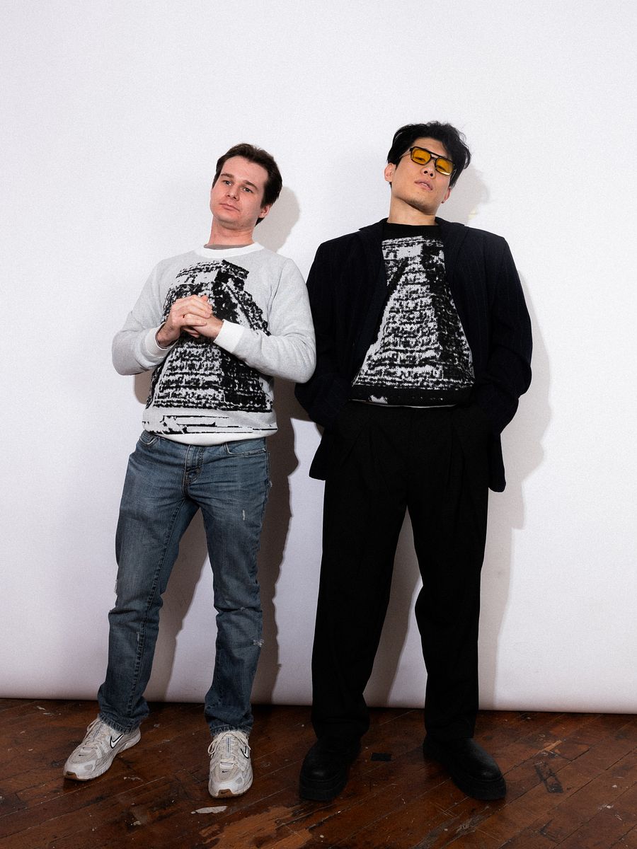 L'AGENCE PYRAMID KNITTED SWEATSHIRT LIMITED EDITION - WHITE product image (5)