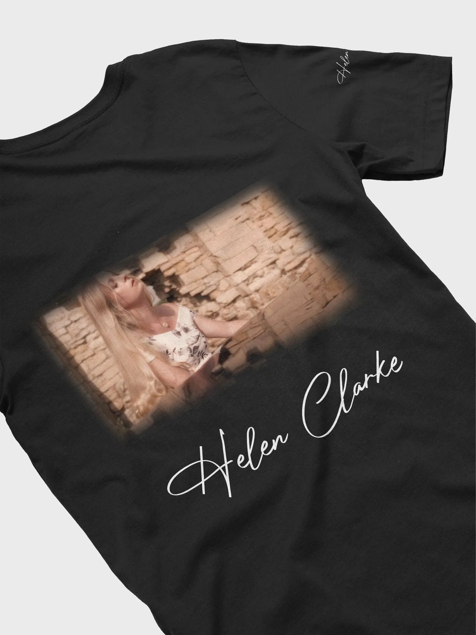 Helen Clarke Glow T-shirt product image (37)