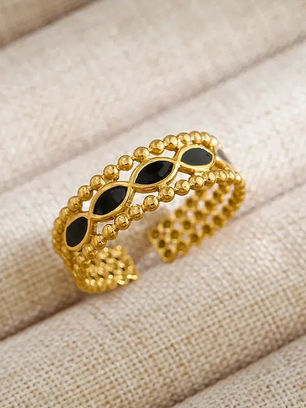 Amelia Ring product image (1)