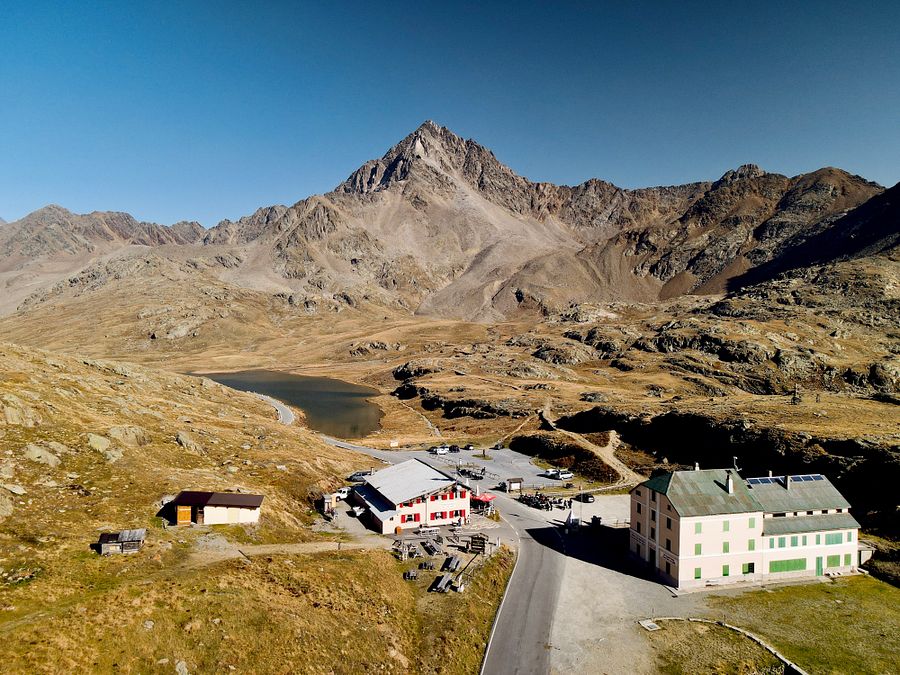 CENTRAL ALPS & LAKE GARDA, 8 Days, 3400 km, 60 Passes, Tour Book & GPX Data product image (11)