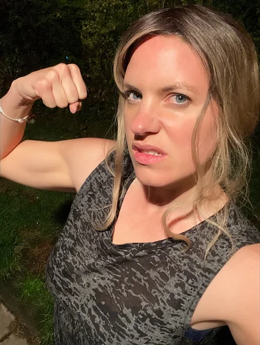 Reposting this old & ugly cosplay I did because it was FOUR YEARS AGO TODAY & this has some significance for me… ❤️

4 years ...