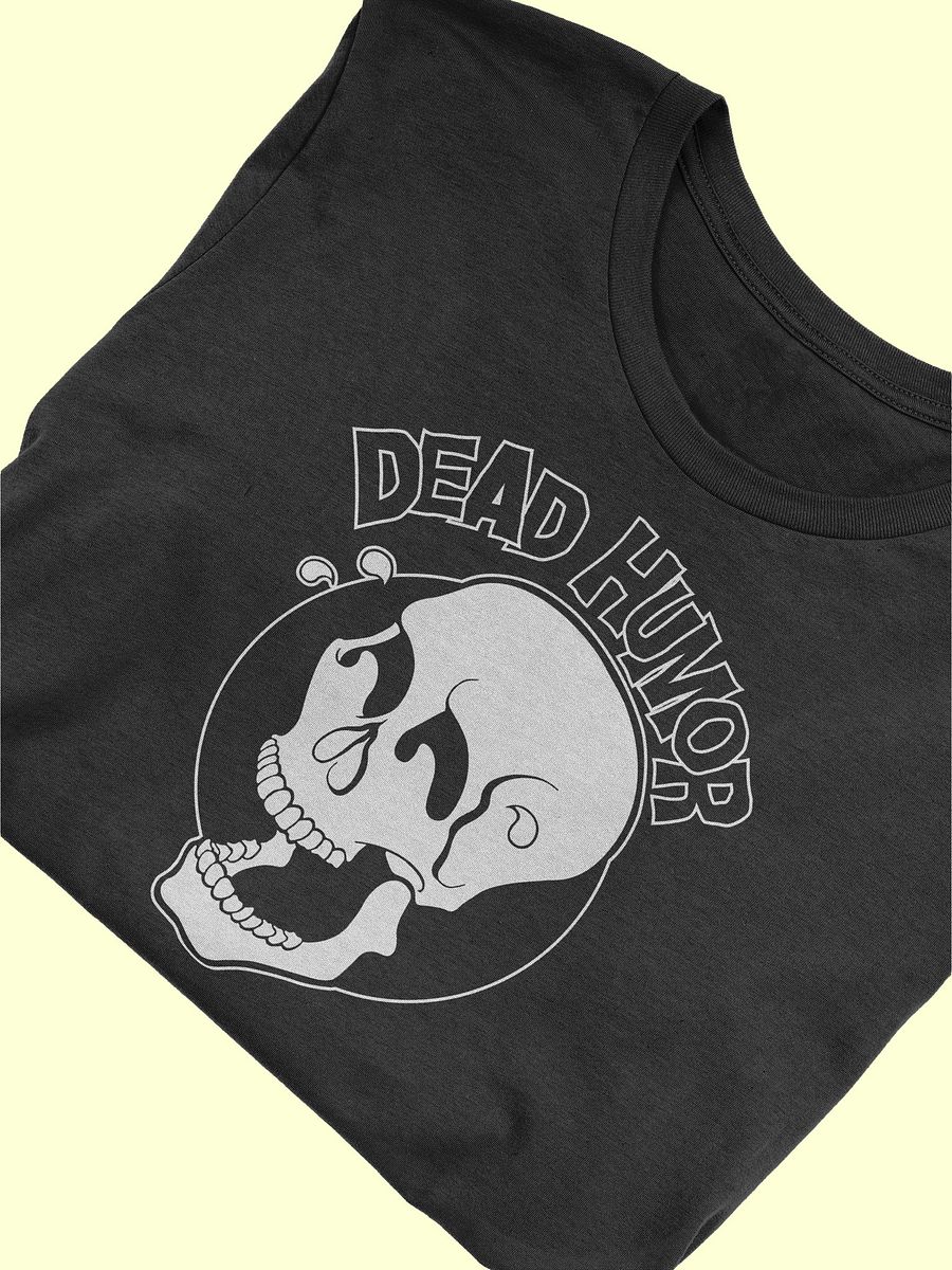 Dead Humor Spooky Laughing Skull Tee product image (3)