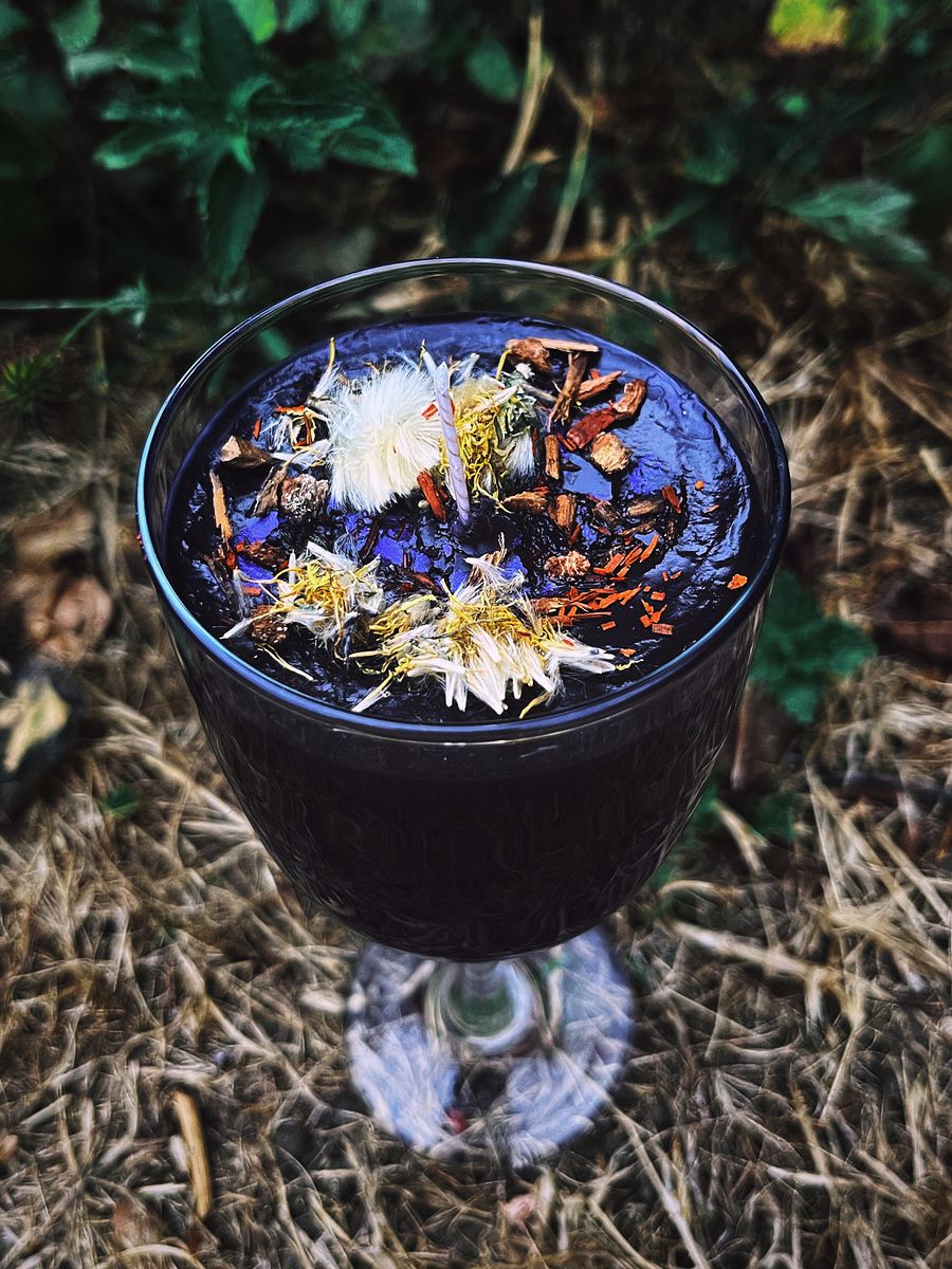 Hecate Candle product image (2)