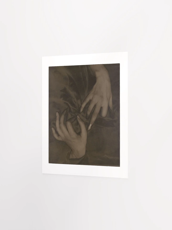 Georgia O’Keeffe - Hands and Thimble by Alfred Stieglitz (1919) - Print product image (2)