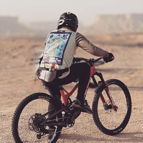 Sick Rides! Sick Jerseys!

Thanks for the Support!

Ride safe!

Photo by Sni per

#dropndiamondz
#riyadh
#nissahshredders