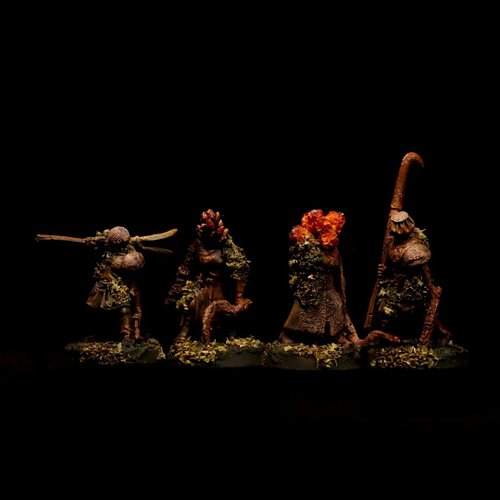 New video this week. Here's some of the warband. 

Made with plants.

#miniatures #warhammer #turnip28 #mesbg #forestspirits ...