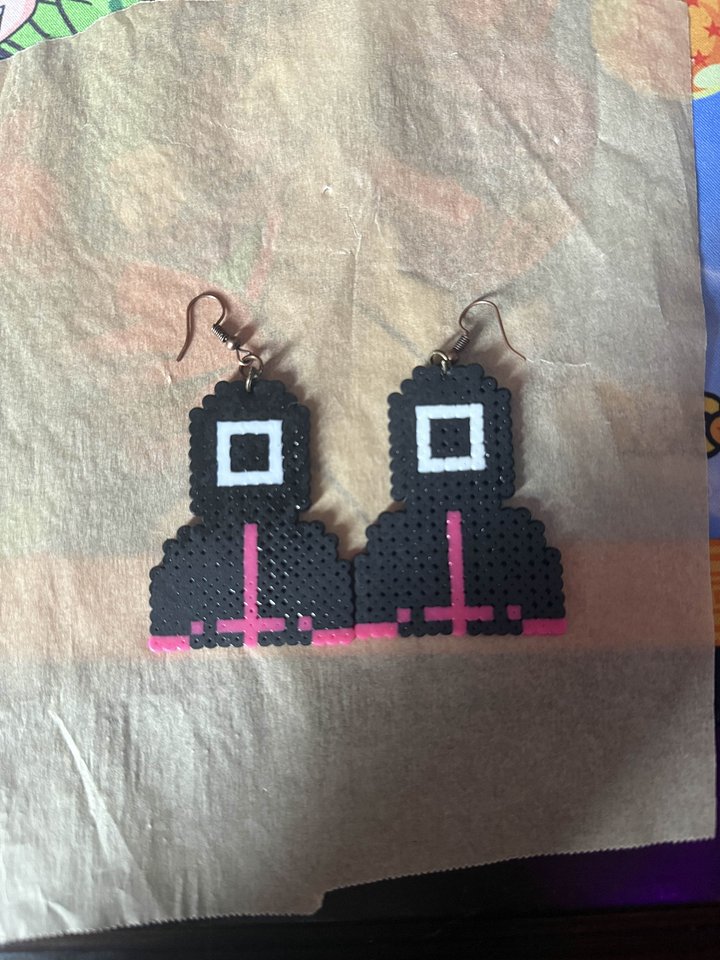 Perler earrings product image (1)