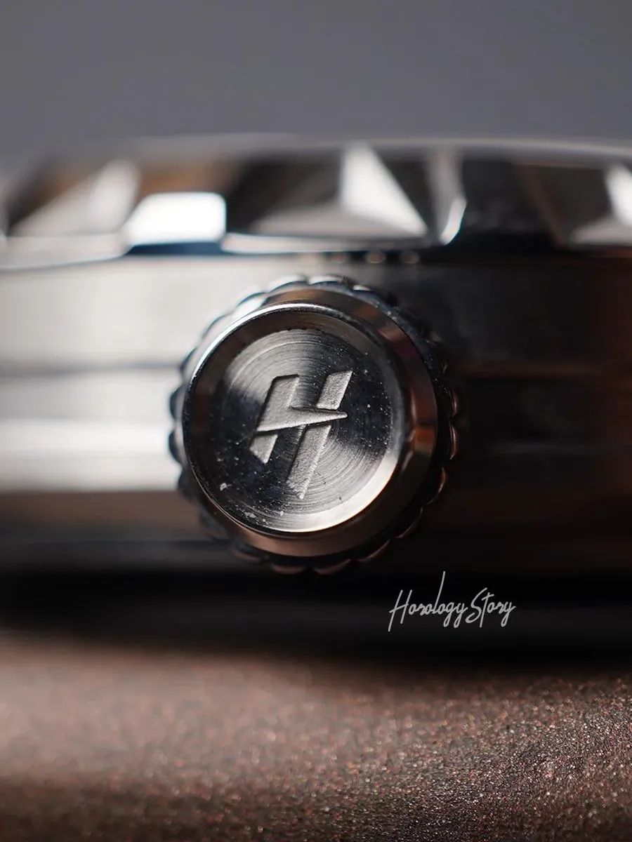 Lucky Harvey Silver Flying Bee Automatic product image (9)