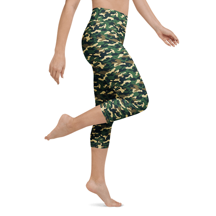 Jungle Camo Yoga Capri Leggings product image (2)