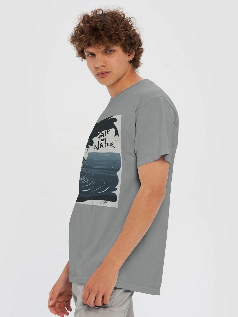 Walk on Water Jesus Tee product image (16)