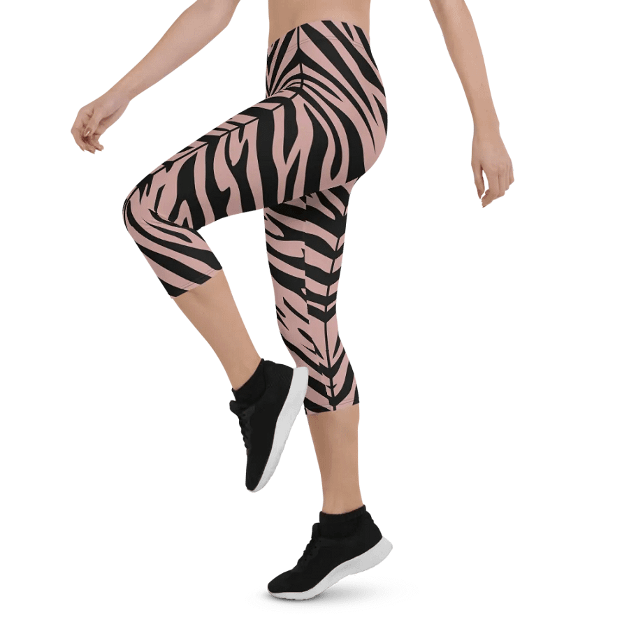 Vivencia Active Designer Capri Leggings product image (4)