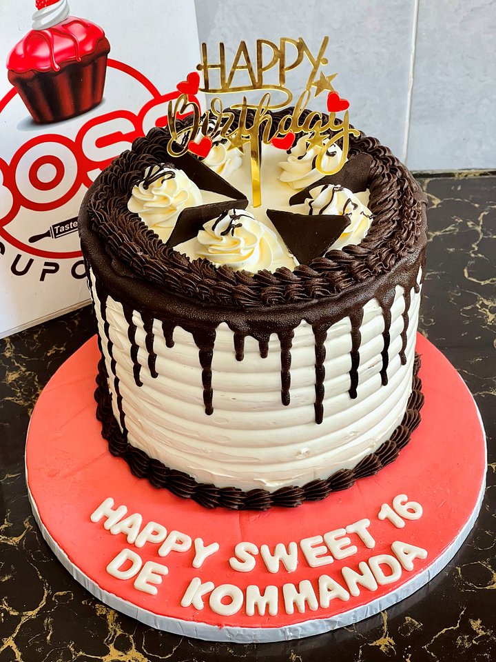 Winter Fudge Cake product image (1)