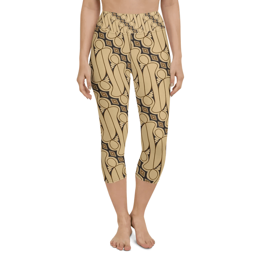 Batik Parang Rusak Capri Yoga Leggings product image (5)