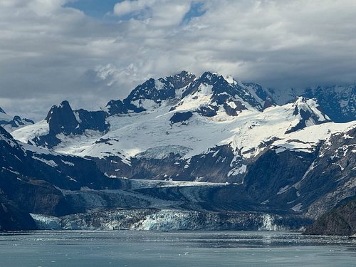 I just wanted to take a moment and thank the @cunardline team for hosting me on their tour up the @glacierbaynps - it was an ...