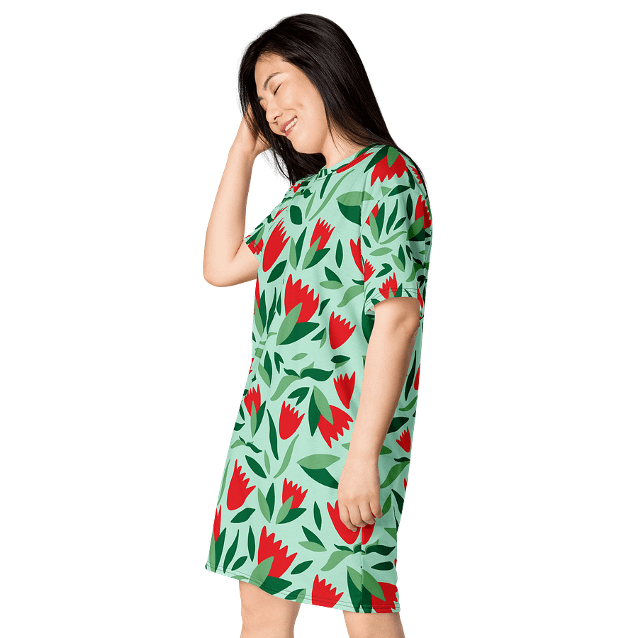 Vibrant Red & Green Floral Oversized T-Shirt Dress - Exclusive TDSMUSIC Design product image (3)