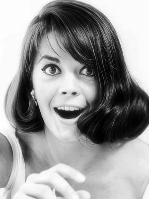 Natalie Wood — Photos Brought to Life 💖 In loving memory of Natalie Wood — A radiant soul of Old Hollywood, whose beauty, grace, and spirit left an everlasting mark. These real photos have been gently brought to life as a tribute to her timeless presence. Gone too soon, but never forgotten. 💖 #NatalieWood #PhotosBroughtToLife #ClassicCinema #AIAnimation #TimelessBeauty #InLovingMemory 