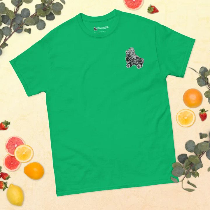 Branded T-shirt with embroided logo at the front. product image (1)