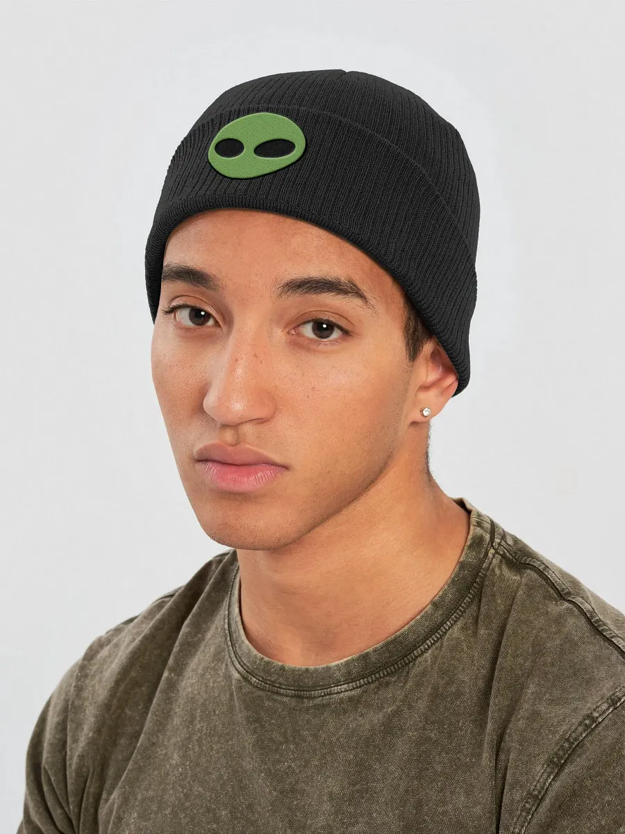 Snug Green Alien Beanie product image (14)