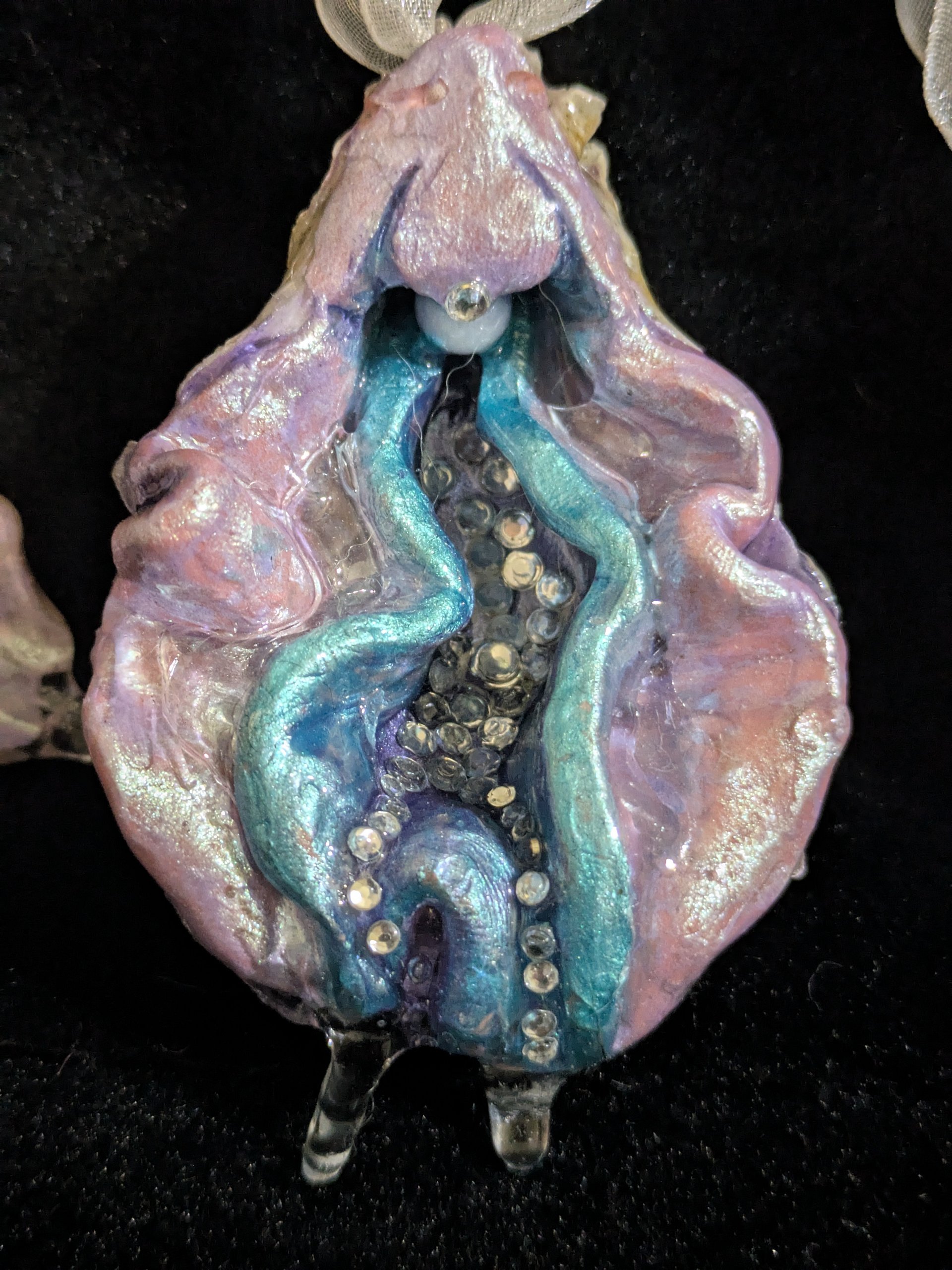 Marianas Mer-vulva Ornament product image (1)