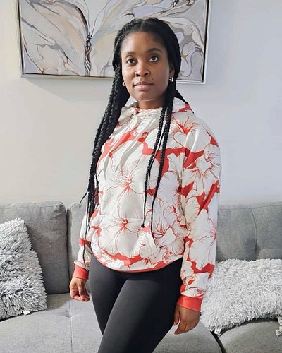 Far from Haiti, but still wrapped in home 🌺

In Canada’s cold, her Choublak hoodie feels like warmth, memory, and identity al...