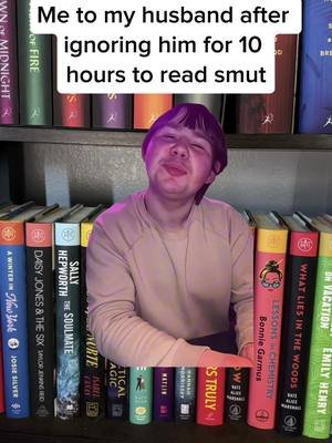Oh hello there! 🤣#MemeCut #booktok #reader #booktoker #audiobook #audiobooktok #fantasy #romantasy #smut #flirting 