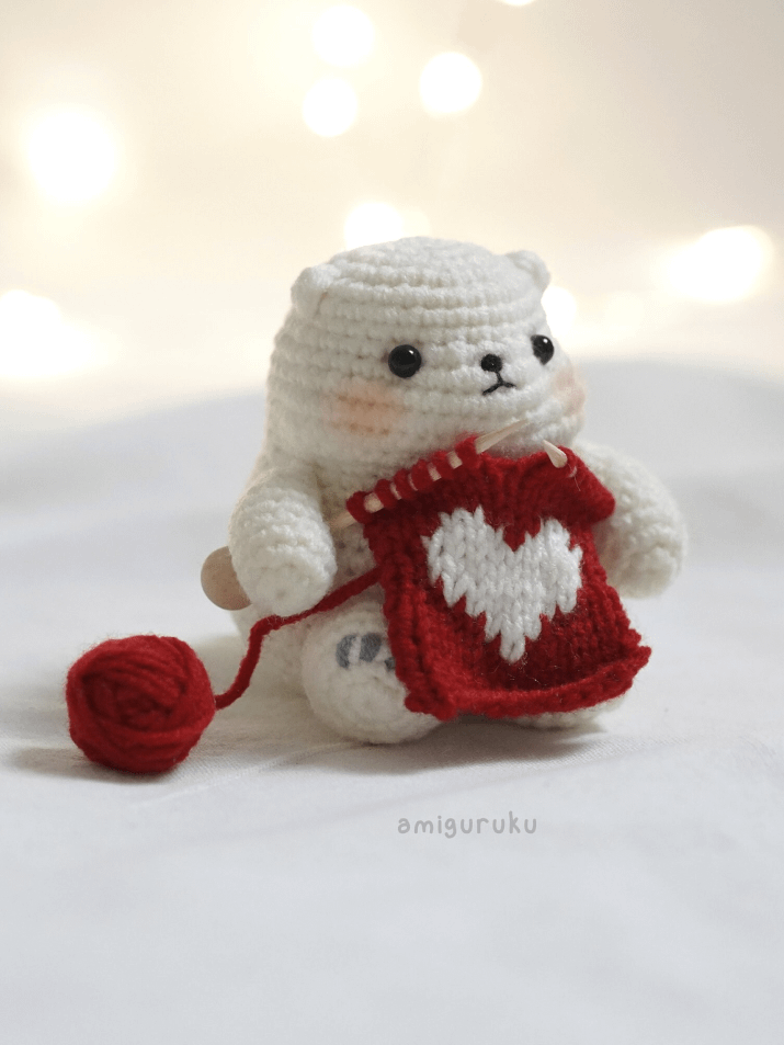 Shiro The Knitting Bear - PDF Pattern product image (1)