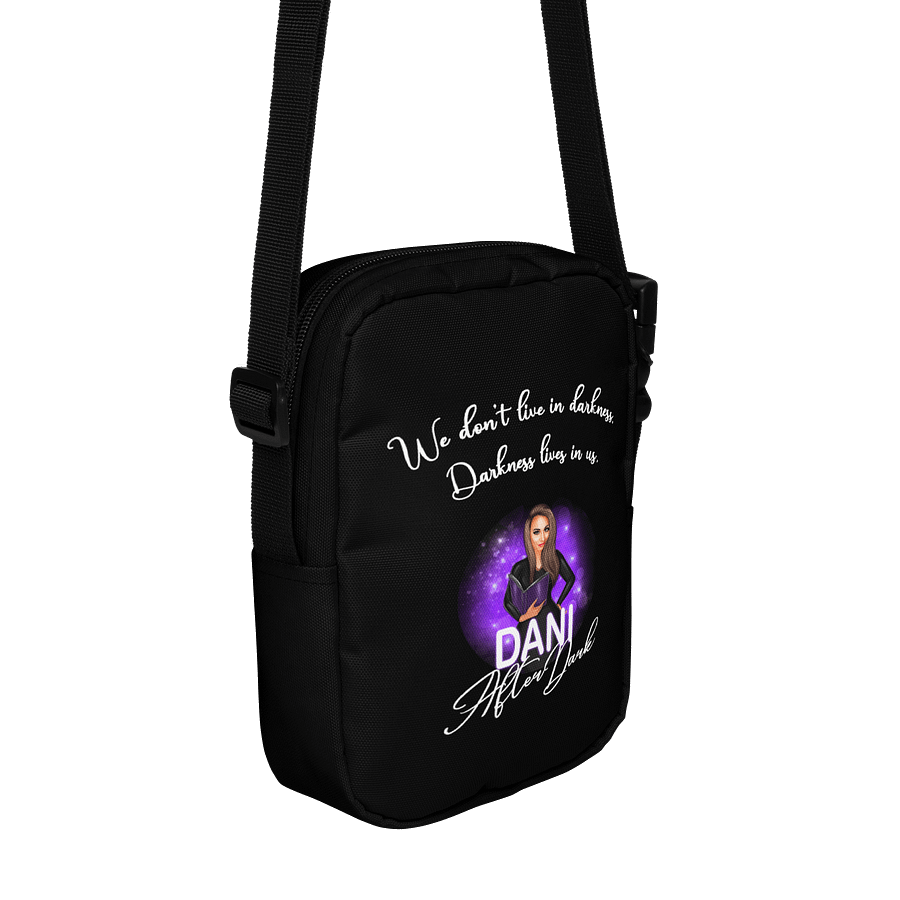 Midnight Feline Dani After Dark Crossbody Bag product image (4)