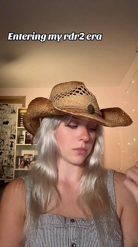 I thought you said you knew Spanish?? 

Putting together a little red dead cosplay for this Fridays stream 🤠 
(Which if you w...