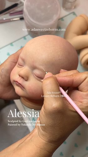 Personaliza tu bebé reborn: 
www.adasweetreborns.com

Kit “Alessia”
Esculpido por @gudrunlegler 
Pintado por Yolanda Del Blan...
