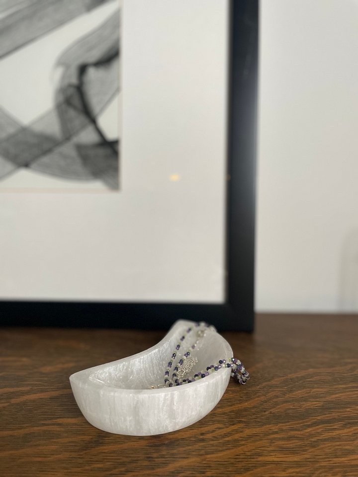 The Hearth Necklace product image (2)