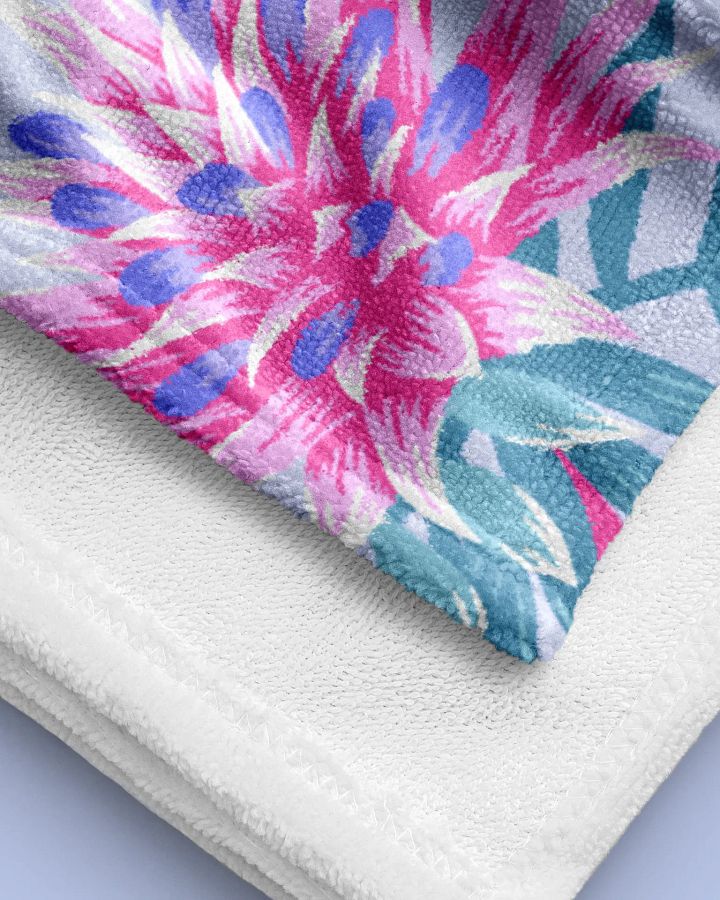 Beach Towel - Fasciata Tropical / Mauve & Pink product image (2)