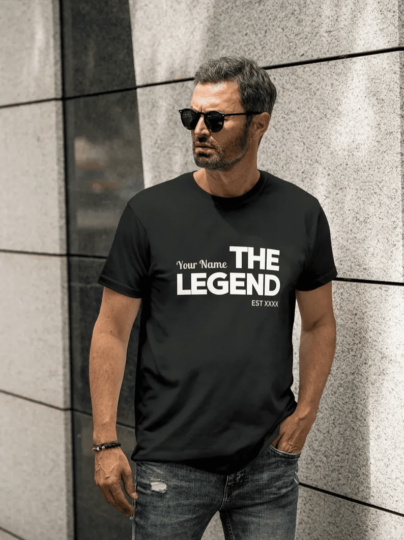 Geschenk Personalisiert Geburtstags-Shirt THE LEGEND - Geschenk Mann Frau - Custom Name & Year Tee product image (8)