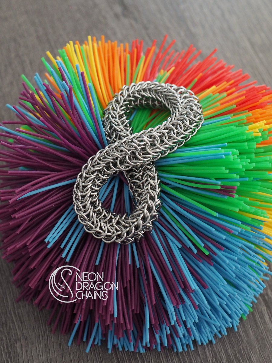 Mobius Fidget Toy / Stainless Steel product image (1)