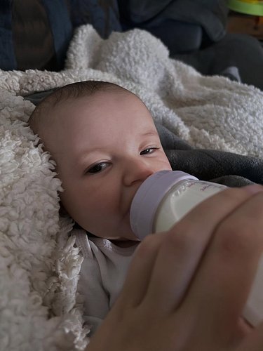 October cuddles and warm milk🎃