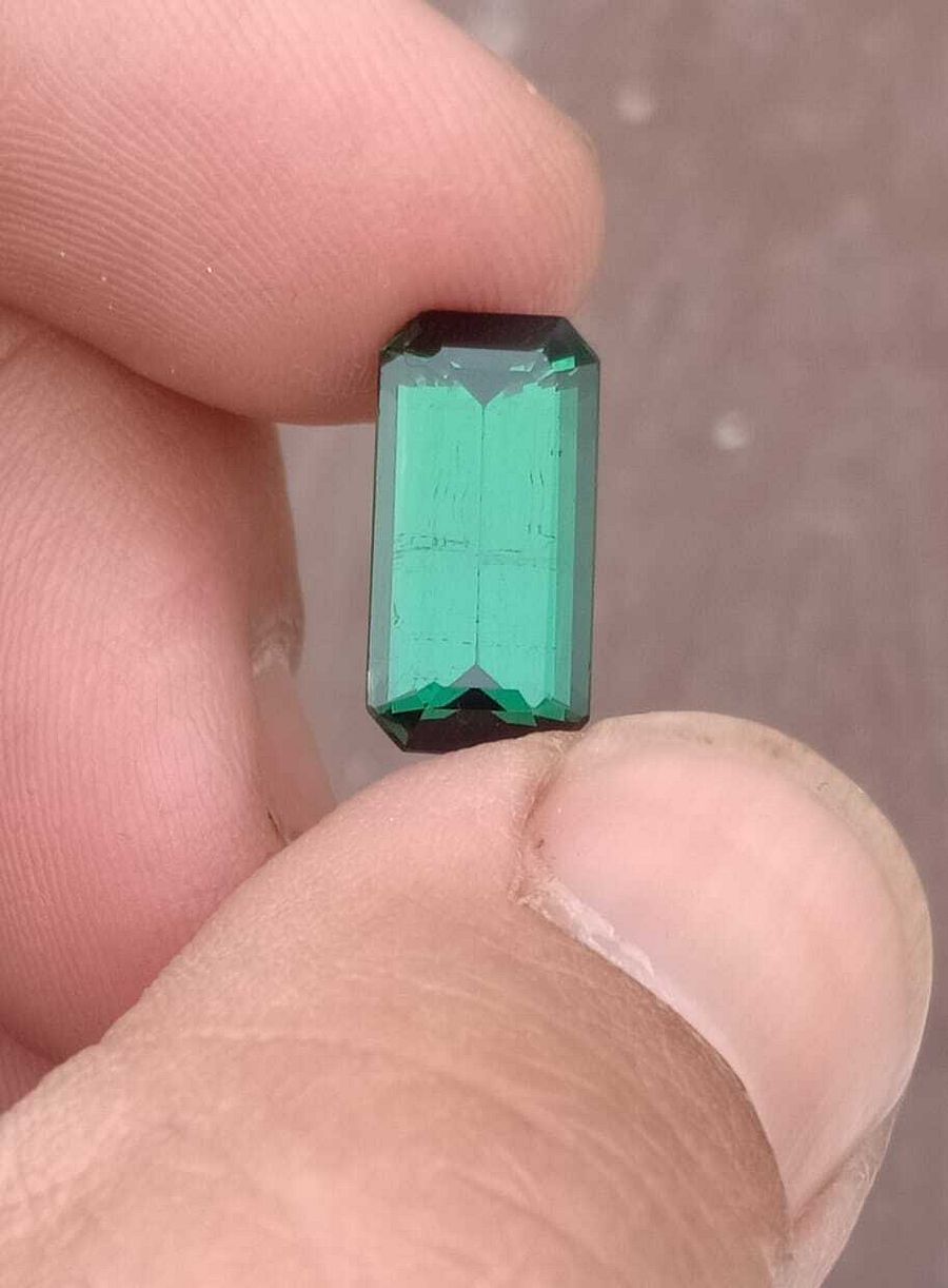 TOURMALINE LOOSE GEMSTONE PIECE FOR RING DEEP GREEN CHROME COLOR, 5.35 CARAT product image (5)