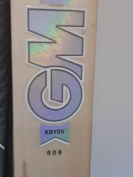 Genuine Gunn & Moore Kryos 808 Cricket Bat 2lb 10 1/2oz product image (2)