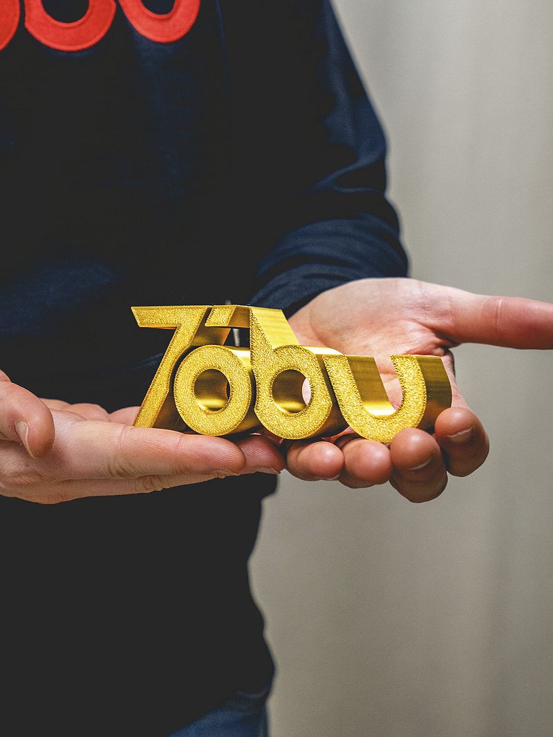 Tobu 3D Golden Logo Decor