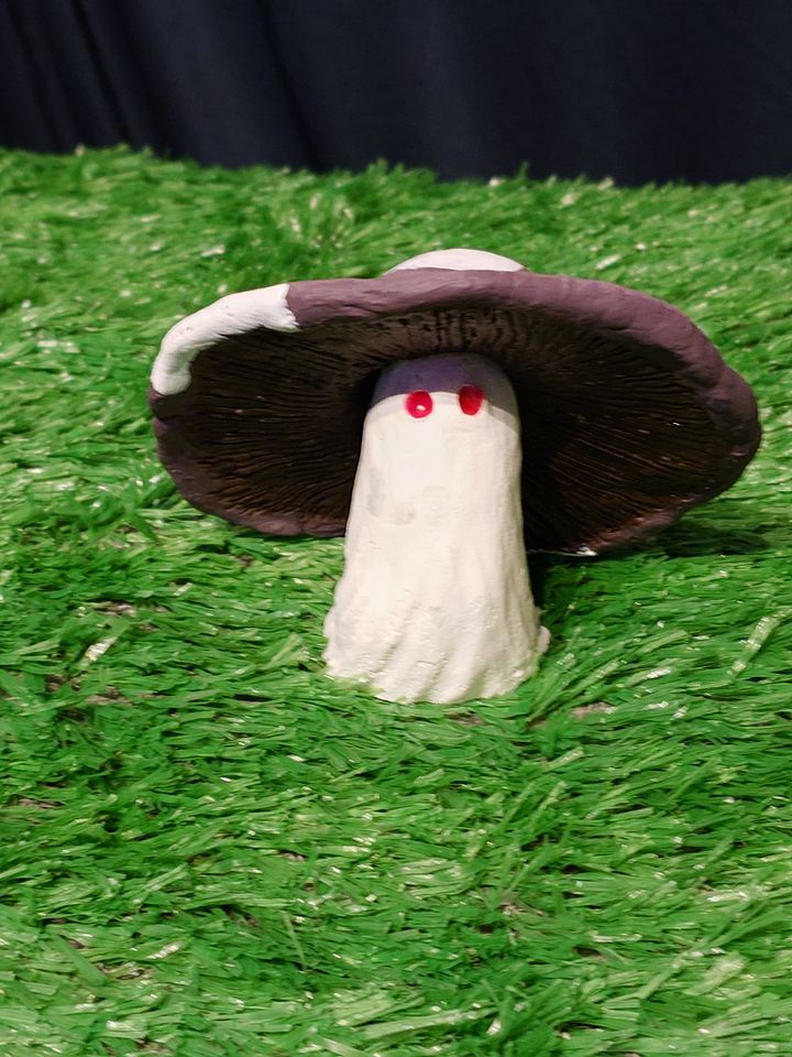 Big Mushroom ghost product image (2)