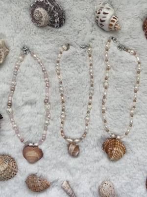 shell necklaces are literally the perfect summer accessorie #jewelrytiktok #aestheticnecklace #aphrodite #shell #shelljewelry #shellnecklace #ocean #summer #beach #angeljewelry #made4angelz #cutejewelry #aphroditejewellery 