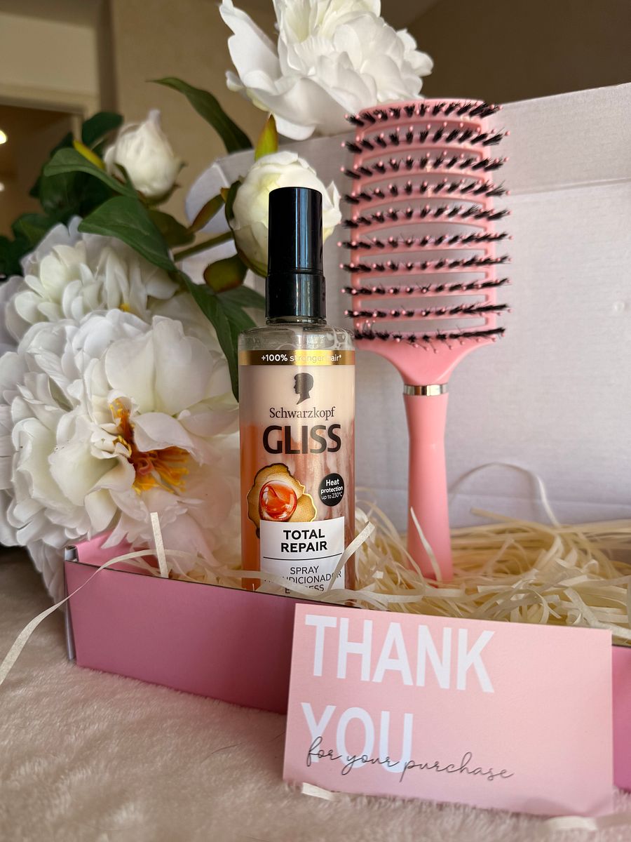 Gift Box: My Favorite Pink Hairbrush + Total Hair Repair Spray Conditioner product image (2)