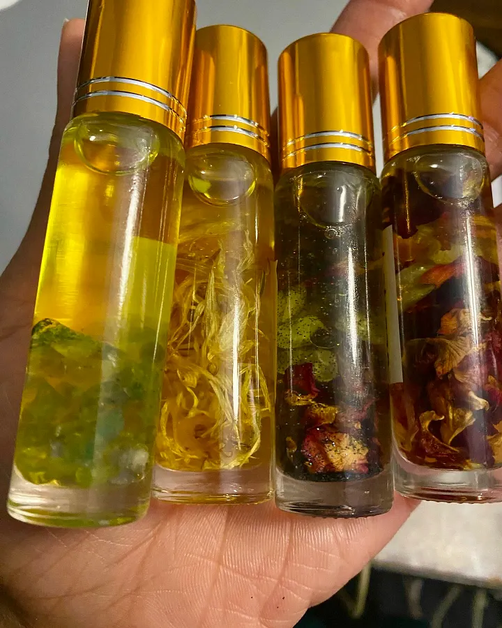 Aura Aromatics: Intuitive Roll-On Oil product image (2)