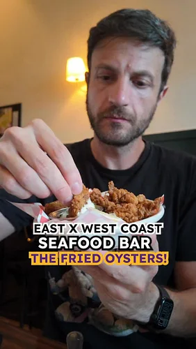 when new England and the west coast 🤝 #seafood #lafood #losangelesrestaurants #brunchboys

I'm at @foundoyster in Los Angeles...