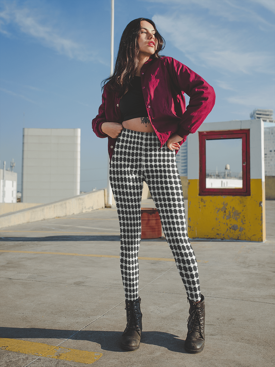 Abstract Black and White Chain Ladies Leggings product image (1)