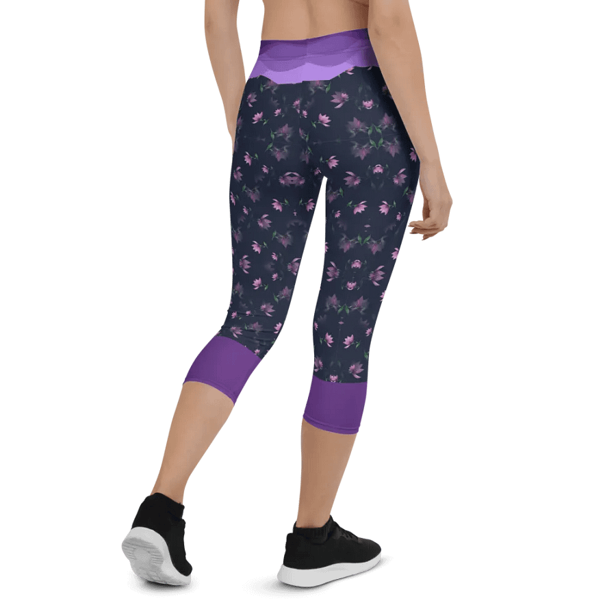 Lavender Floral whisper Capri Leggings product image (3)